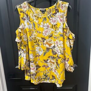 Women’s Blouse Size M